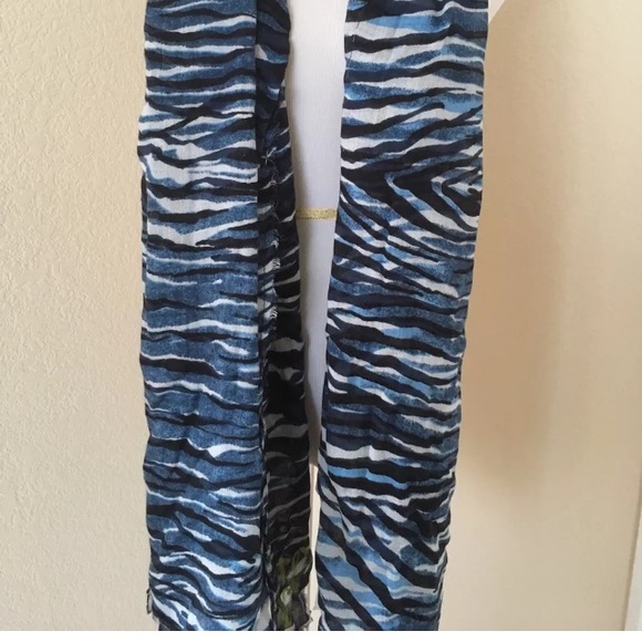 Blue shawl or bathing suit cover wavy stripes - Picture 4 of 5